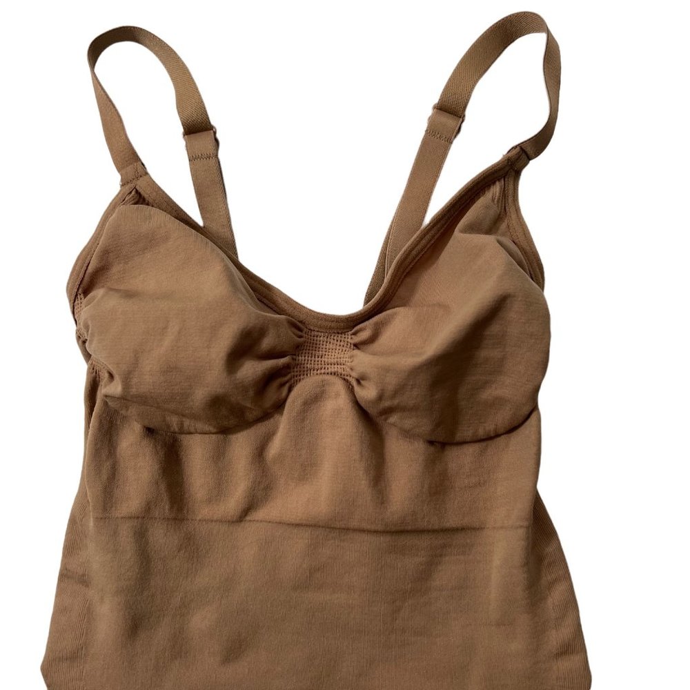 SKIMS Sculpting Bodysuit Mid Thigh Open Gusset NEW Shapewear Sienna S/M - Picture 4 of 12
